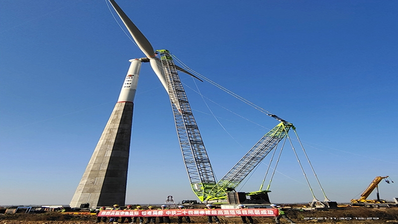 中機(jī)國際首臺！140m超高混塔風(fēng)機(jī)吊裝成功